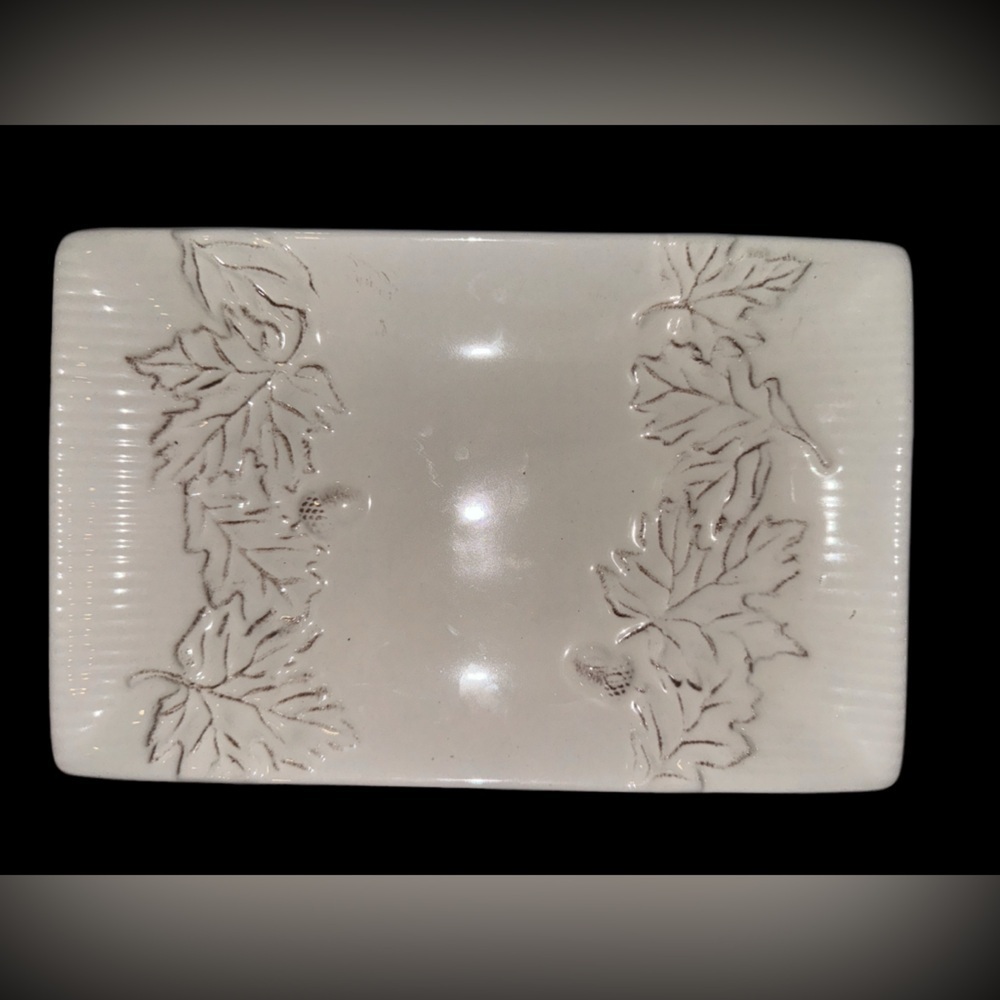 DISCONTINUED Hallmark Autumn Leaves & Acorns Ceramic Tray NWT